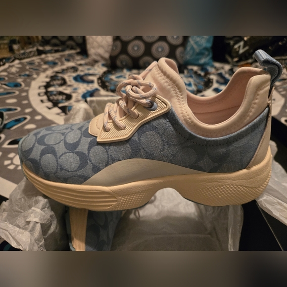 Coach Sneakers - Picture 2 of 4